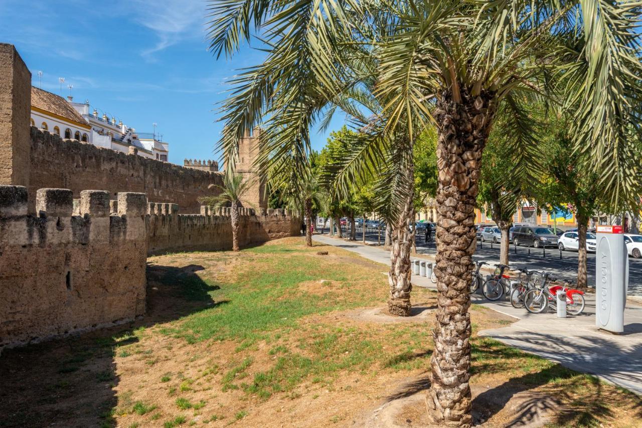 First Floor Near Macarena Church Sevilla Buitenkant foto